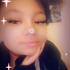 Meet your Posher, Desiray